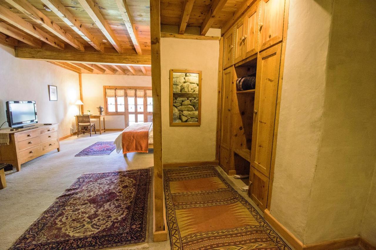 Serena Shigar Fort Exterior photo