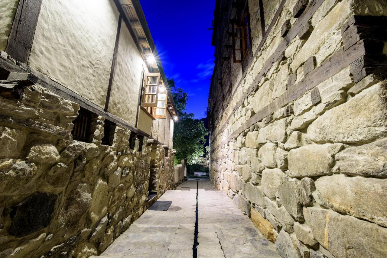 Serena Shigar Fort Exterior photo